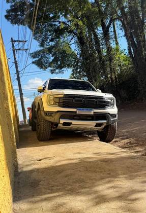 FORD RANGER 3.0 V6 TURBO GASOLINA RAPTOR 4X4 AUTOMÁTICO FORD RANGER 3.0 V6 TURBO GASOLINA RAPTOR 4X4 AUTOMÁTICO